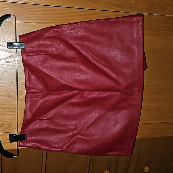 ZARA leather skirt - Picture 3 of 4